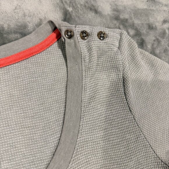 The North Face Women’s Thermal Henley Shirt Size M Gray 3/4 Sleeve - Picture 5 of 7